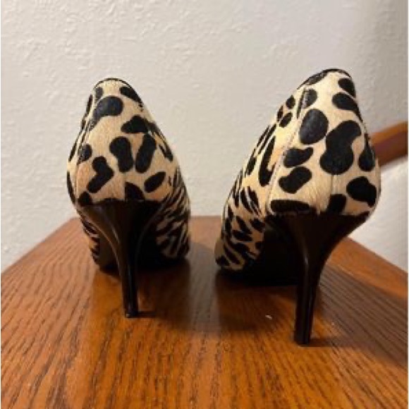 Calvin Klein Animal Print Pumps size 8.5 - Picture 5 of 6